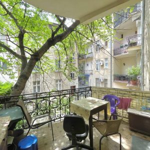 Unikatan salonski stan u Hilandarskoj ulici