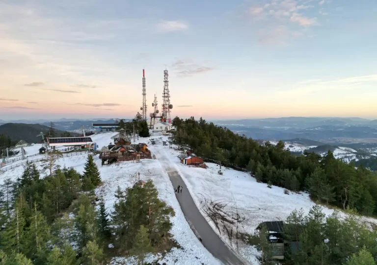 Golden Panorama Mapapexels-mrsvilkic-28607420.jpg